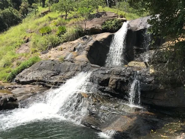 Diyaluma Falls